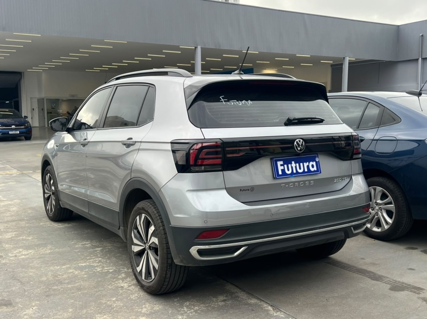 volkswagen t-cross 1.0 200 tsi total flex comfortline automatico gasolina 4p 202413