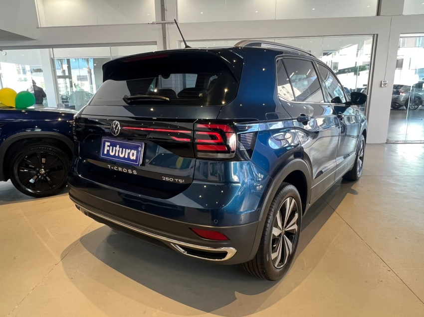volkswagen t-cross 1.4 250 tsi total flex highline automatico gasolina 4p 202413