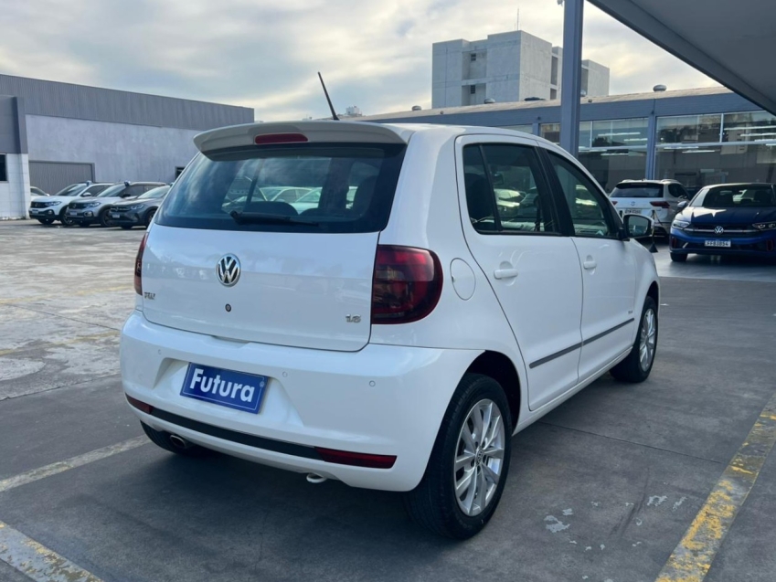 volkswagen fox 1.6 mi prime 8v flex 4p manual gasolina 201311