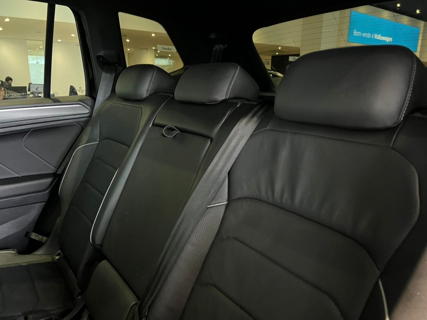volkswagen tiguan 2.0 300 tsi gasolina allspace r-line automatico 4p 202410
