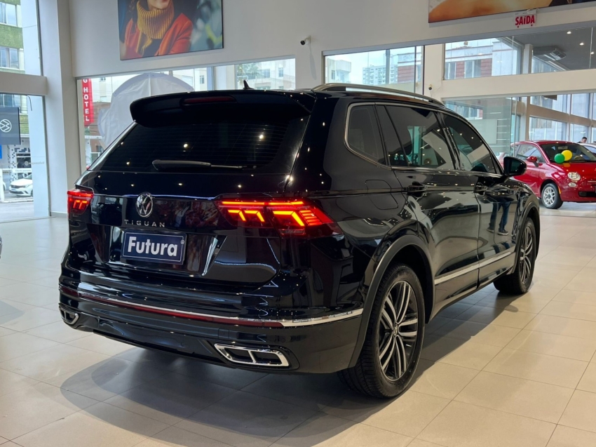 volkswagen tiguan 2.0 300 tsi gasolina allspace r-line automatico 4p 202413