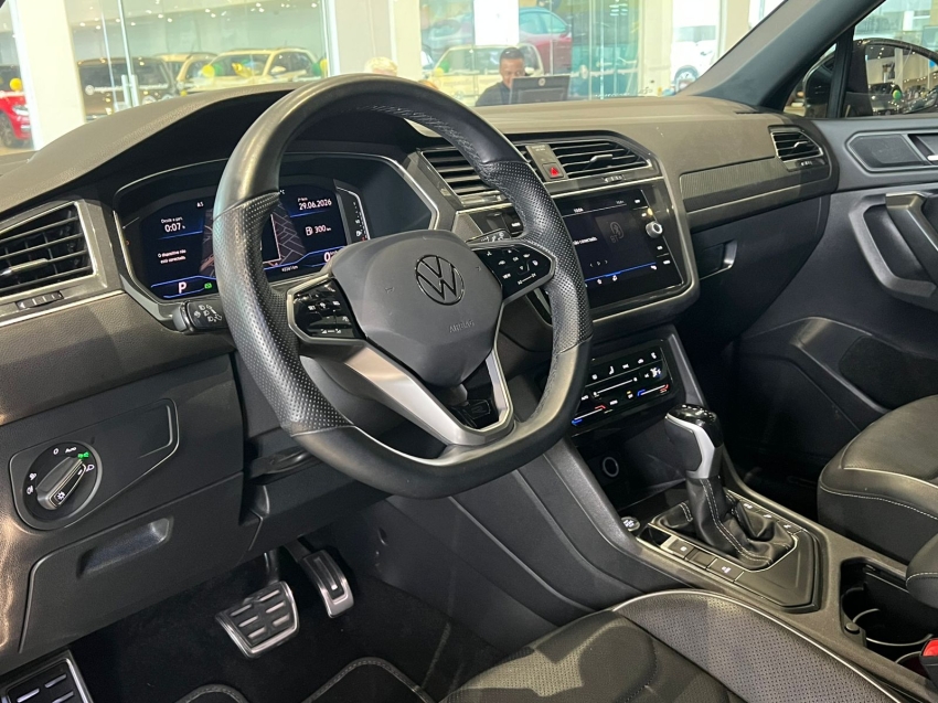volkswagen tiguan 2.0 300 tsi gasolina allspace r-line automatico 4p 20243