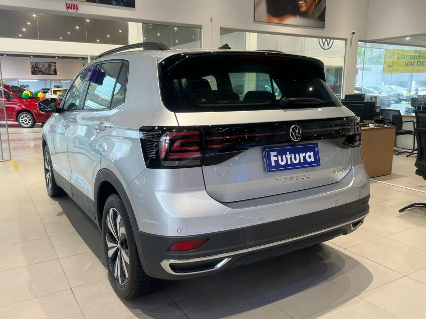 volkswagen t-cross 1.0 200 tsi total flex comfortline automatico 4p 202211