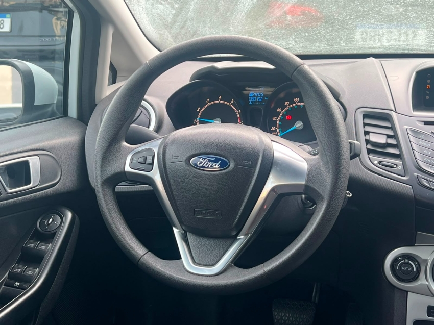 ford fiesta 1.6 se hatch 16v flex 4p powershift gasolina automatico 20156