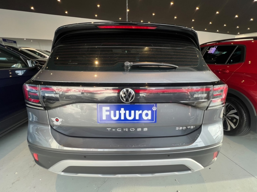 volkswagen t-cross 1.4 250 tsi total flex highline automatico gasolina 4p 202512