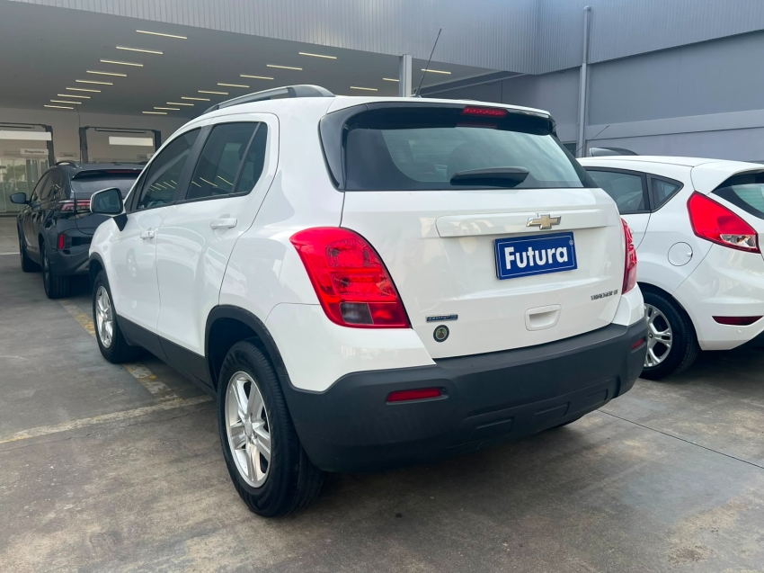 chevrolet tracker 1.8 mpfi lt 4x2 16v flex 4p automatico gasolina 201613