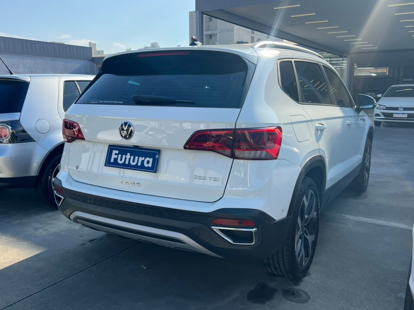 volkswagen taos 1.4 250 tsi total flex highline automatico gasolina 4p 202413