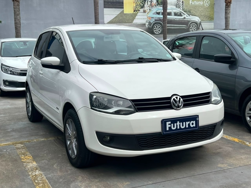 volkswagen fox 1.0 mi 8v flex 4p manual gasolina 20142