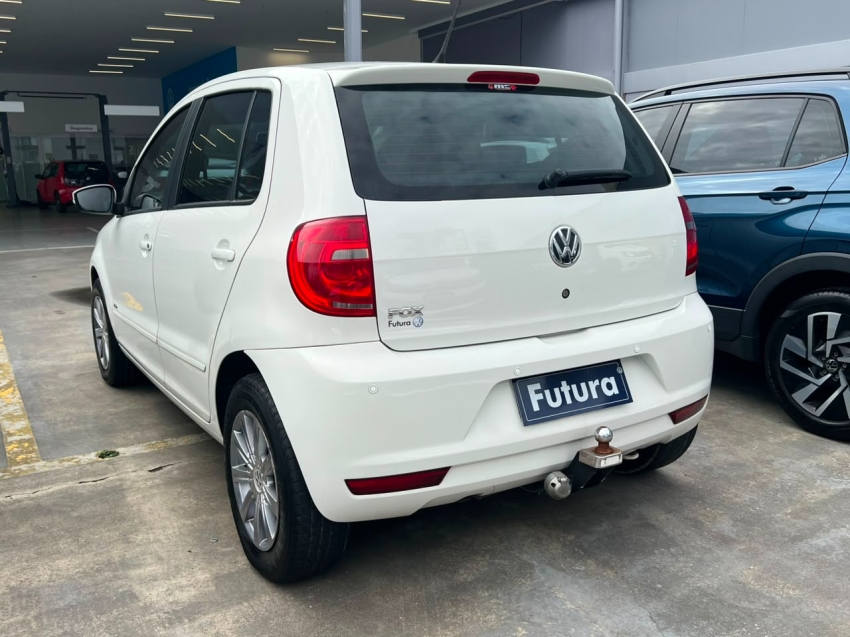 volkswagen fox 1.0 mi 8v flex 4p manual gasolina 201413