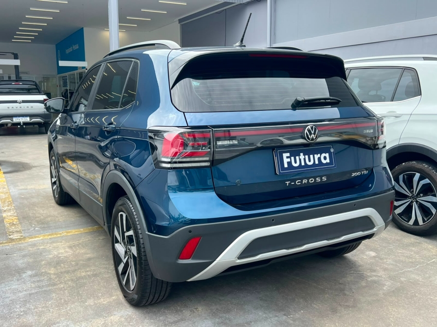volkswagen t-cross 1.0 200 tsi total flex comfortline automatico gasolina 4p 202511