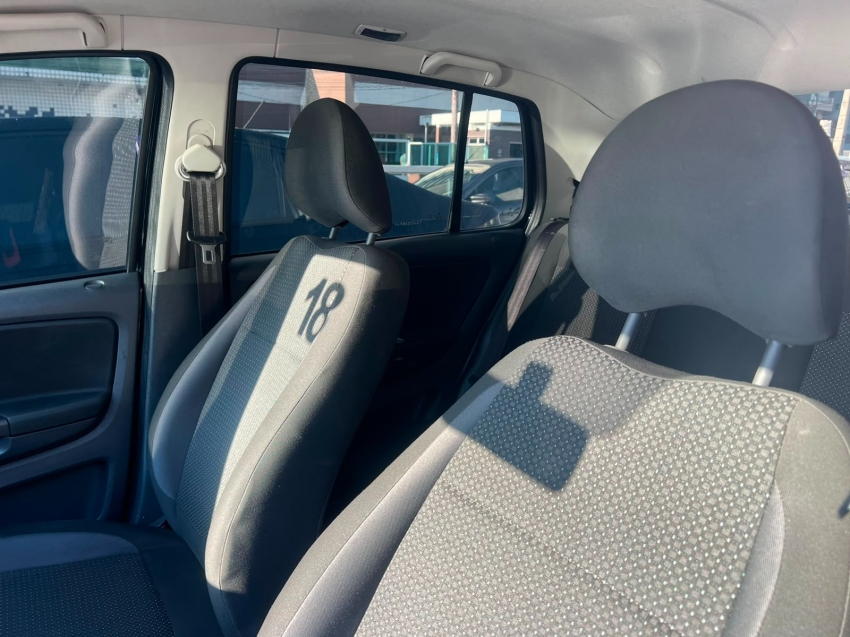 volkswagen fox 1.6 msi trendline 8v flex 4p manual gasolina 20184