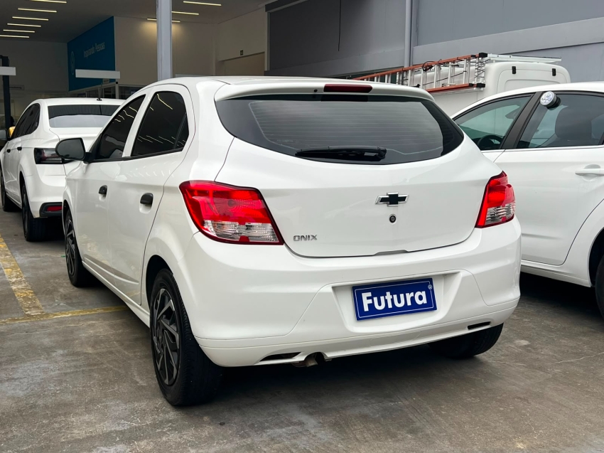 chevrolet onix 1.0 mpfi joy 8v flex 4p manual 201810