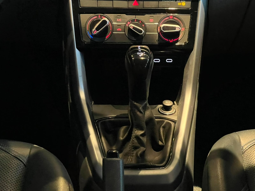 volkswagen t-cross 1.0 200 tsi total flex automatico 4p 20247