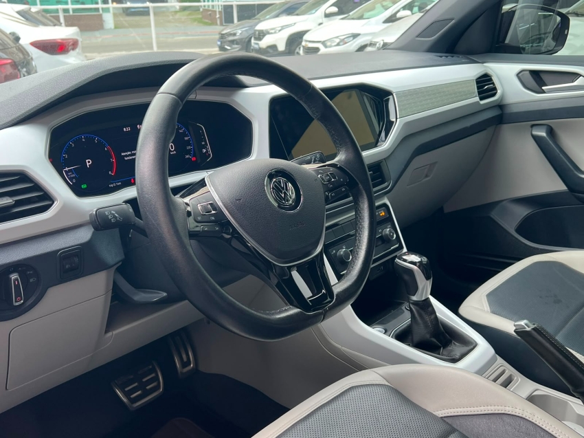 volkswagen t-cross 1.4 250 tsi total flex highline automatico 4p 20213