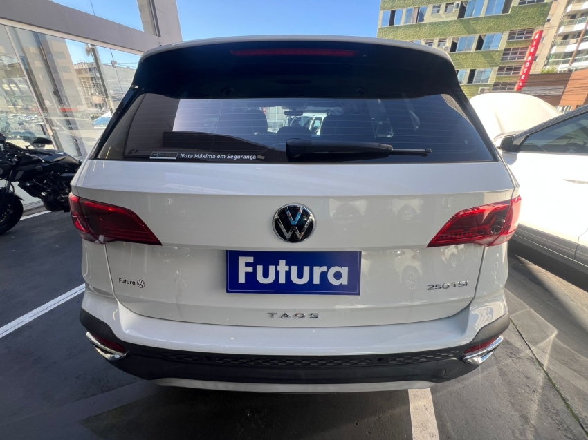 volkswagen taos 1.4 250 tsi total flex comfortline automatico 4p 202312