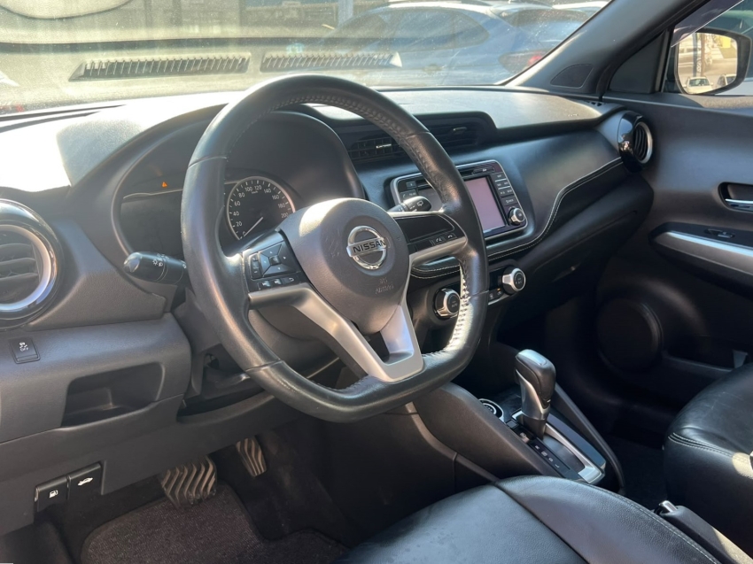 nissan kicks 1.6 16v flexstart sv 4p xtronic flex automatico 20173