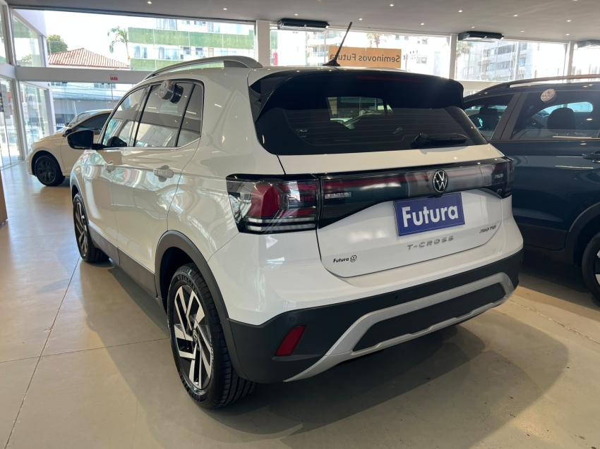 volkswagen t-cross 1.4 250 tsi total flex highline automatico gasolina 4p 202511