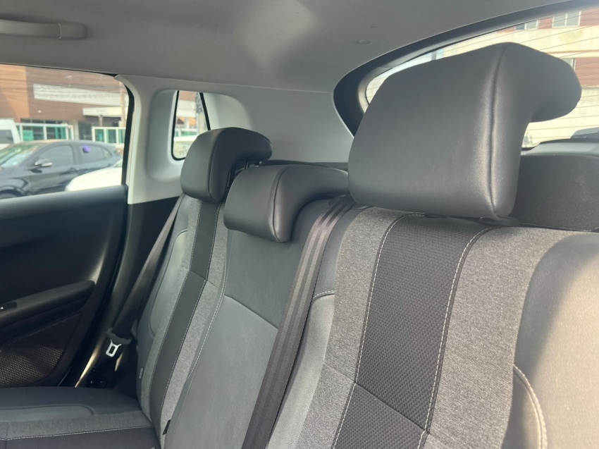 peugeot 2008 1.6 16v flex style 4p automatico 202310