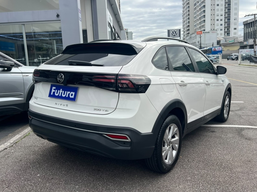 volkswagen nivus 1.0 200 tsi total flex comfortline automatico gasolina 4p 202413