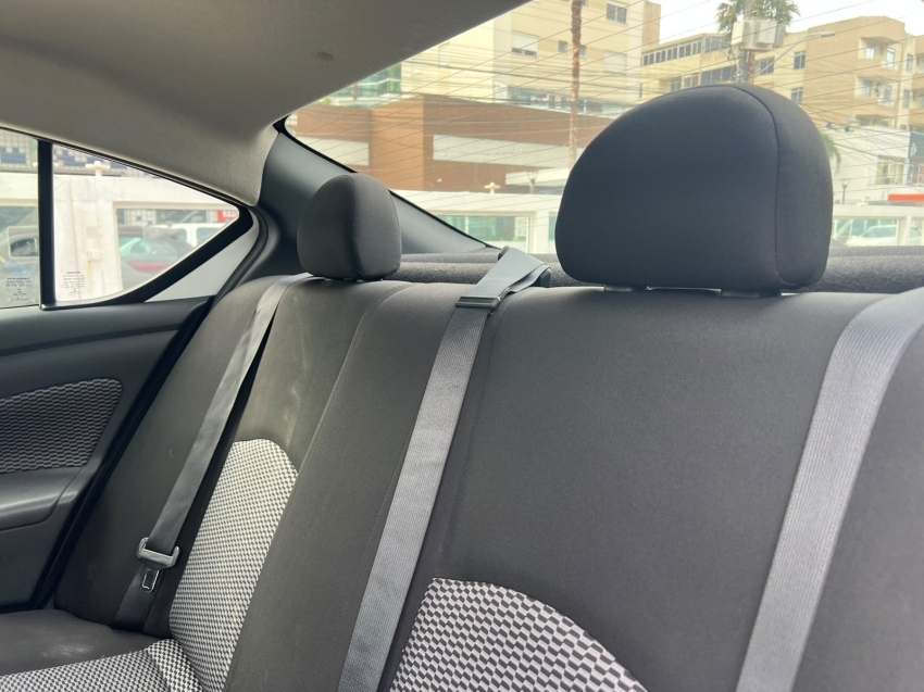 nissan versa 1.0 12v flex s 4p manual 201710
