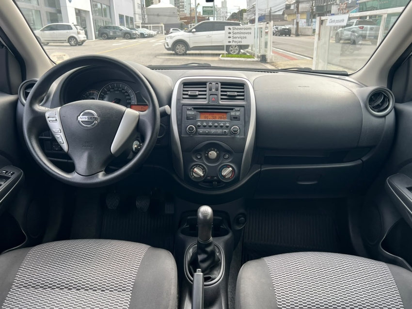 nissan versa 1.0 12v flex s 4p manual 20175