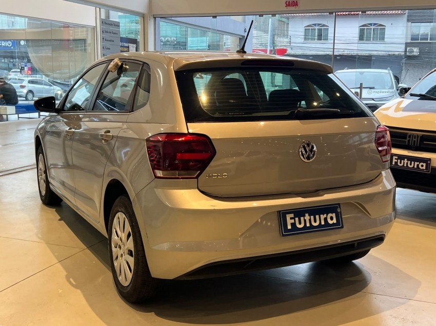 volkswagen polo 1.0 mpi total flex manual 4p 202011