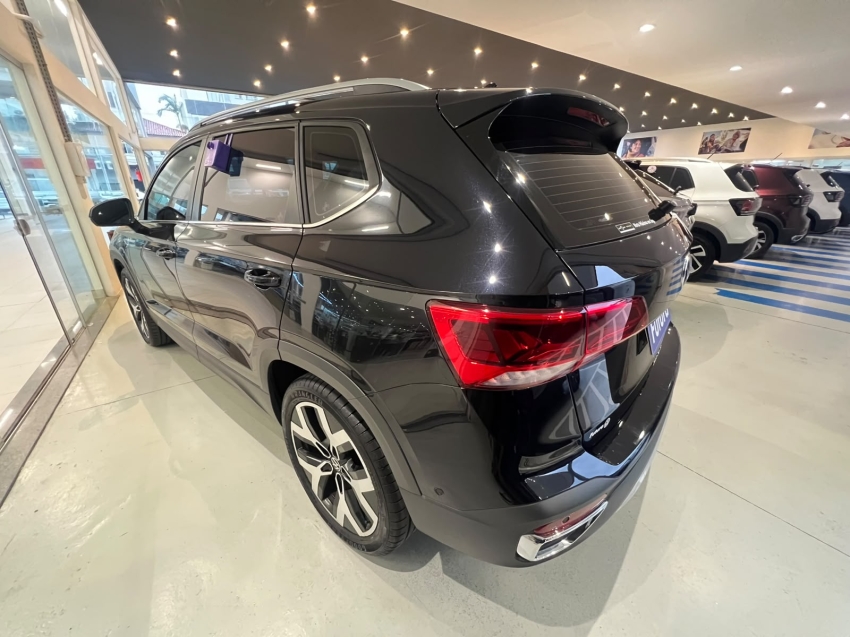 volkswagen taos 1.4 250 tsi total flex highline automatico 4p 202411