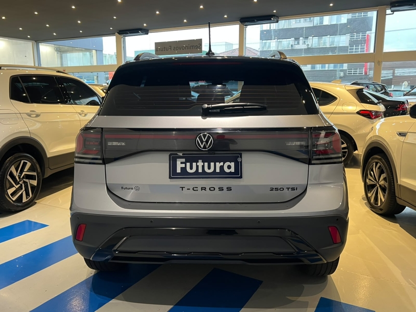 volkswagen t-cross 1.4 250 tsi total flex highline automatico 4p 202512