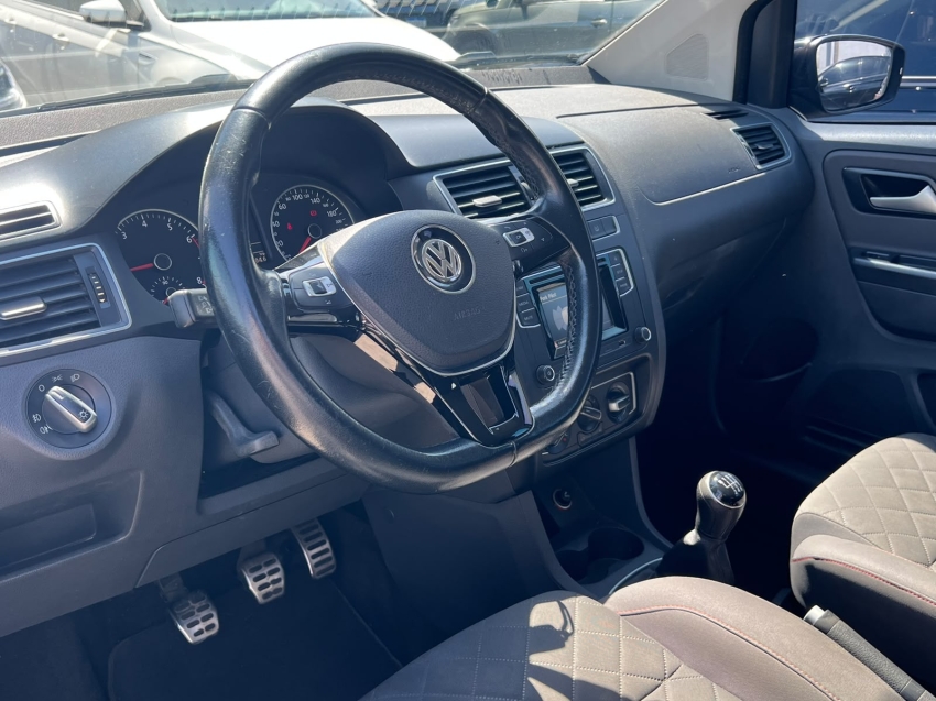 volkswagen fox 1.6 msi highline 16v flex 4p manual 20163