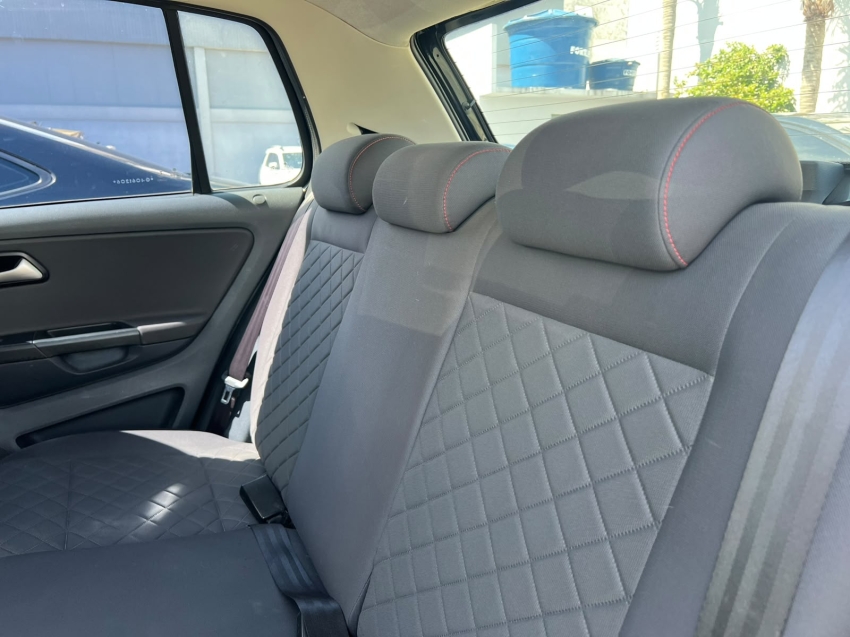 volkswagen fox 1.6 msi highline 16v flex 4p manual 201610