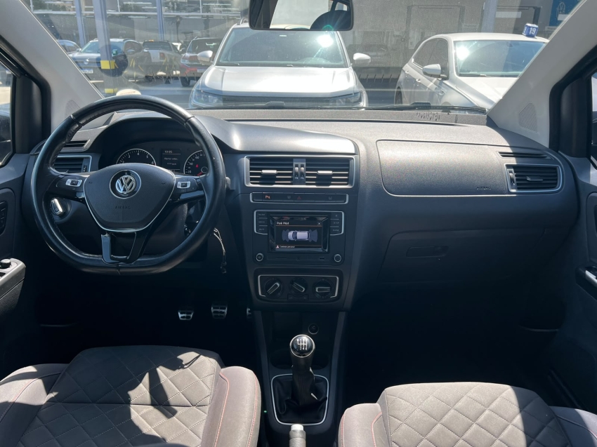 volkswagen fox 1.6 msi highline 16v flex 4p manual 20164