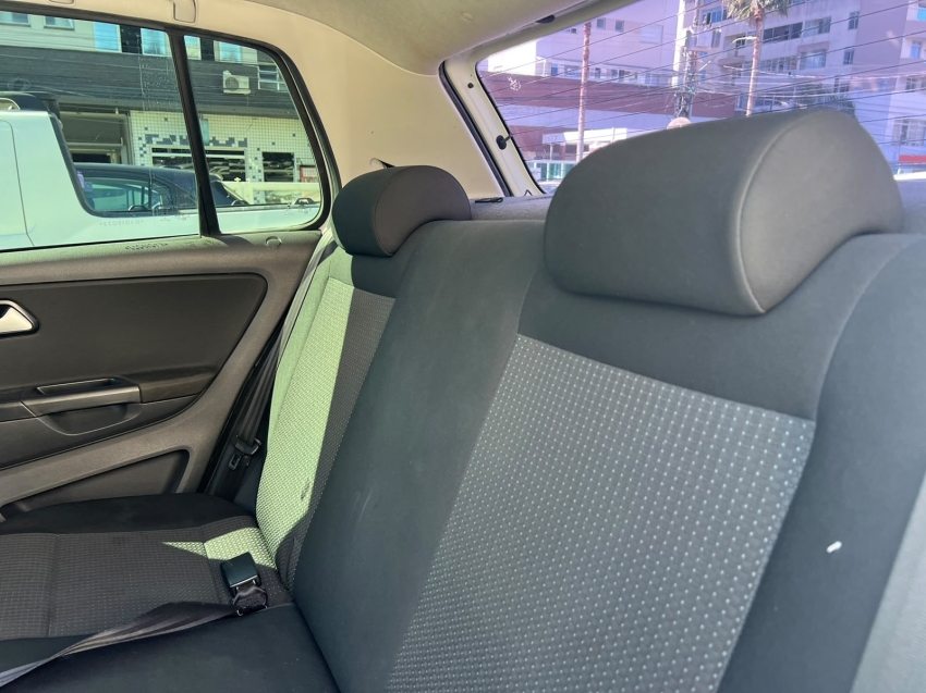 volkswagen fox 1.6 msi total flex connect 4p manual 201910