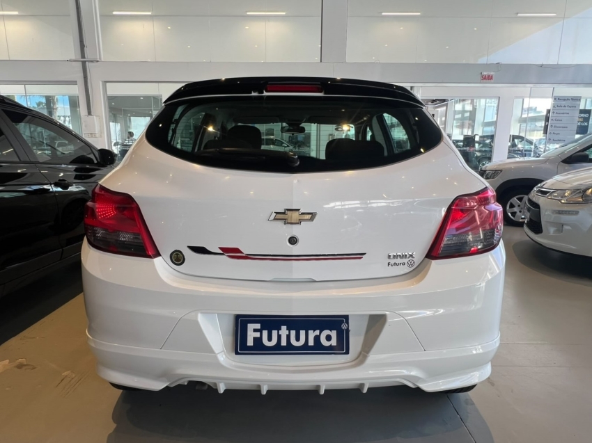 chevrolet onix 1.4 mpfi effect 8v flex 4p manual 201612