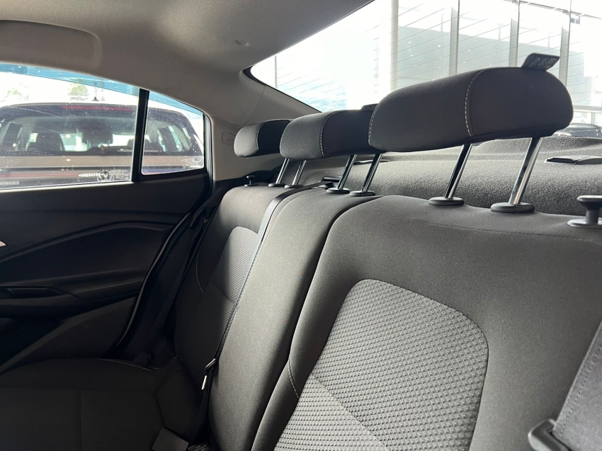 chevrolet onix 1.0 flex plus lt manual gasolina 4p 2025