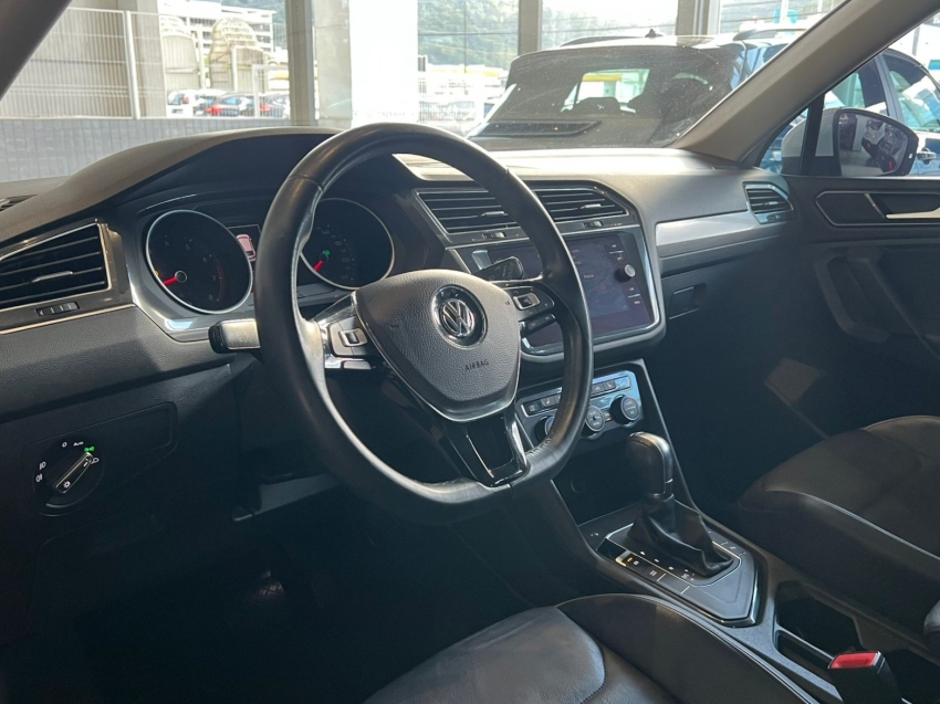 volkswagen tiguan 1.4 250 tsi total flex allspace comfortline tiptronic 4p automatico 2018