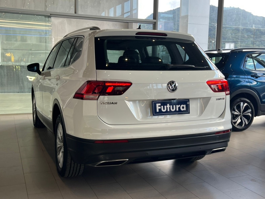 volkswagen tiguan 1.4 250 tsi total flex allspace comfortline tiptronic 4p automatico 2018
