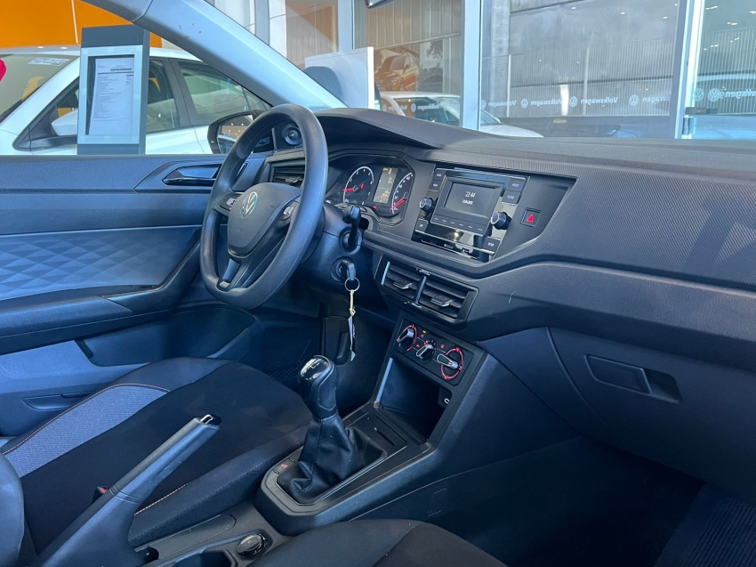 volkswagen polo 1.0 mpi manual gasolina 4p 2024