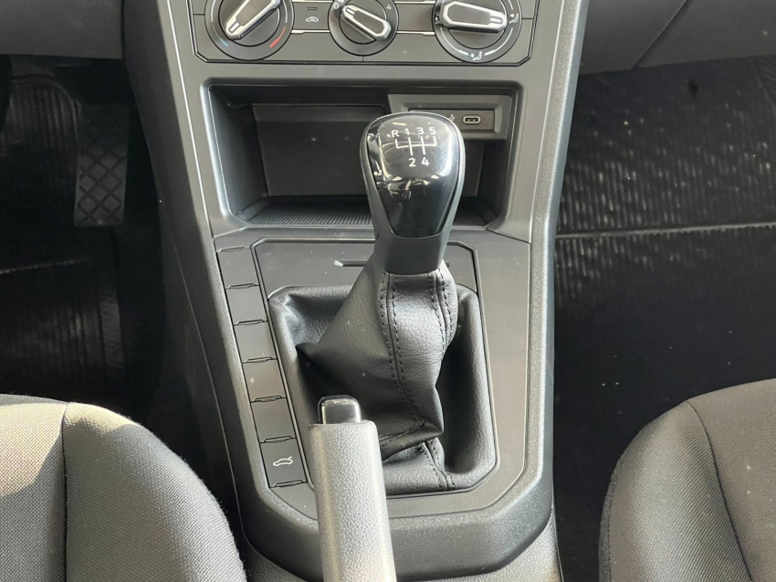volkswagen polo 1.0 mpi track manual gasolina 4p 2025