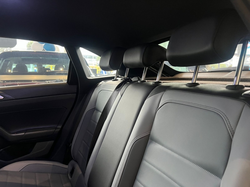 volkswagen nivus 1.0 200 tsi total flex highline automatico gasolina 4p 2023