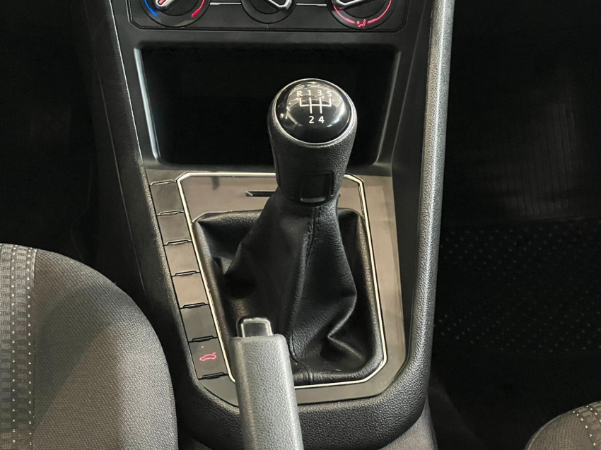 volkswagen polo 1.0 mpi total flex manual gasolina 4p 2021