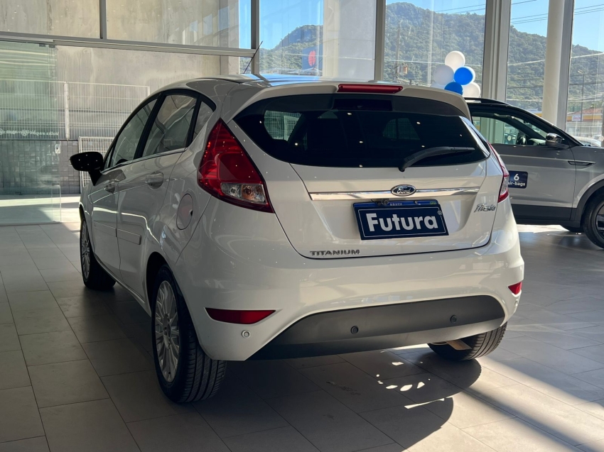 ford fiesta 1.6 titanium hatch 16v flex 4p powershift gasolina automatico 2017