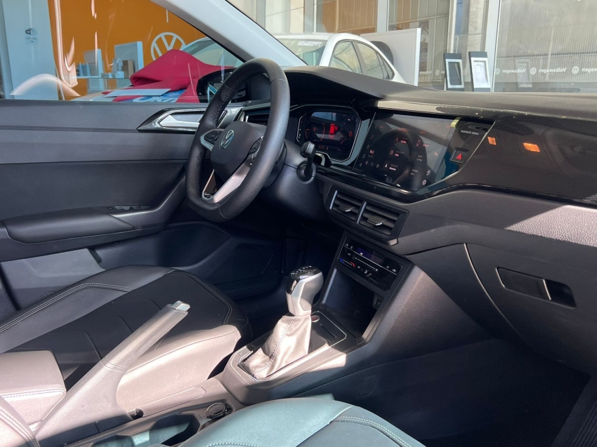 volkswagen polo 1.0 170 tsi highline automatico gasolina 4p 2024