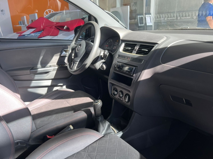volkswagen spacefox 1.6 mi highline 8v flex 4p manual gasolina 2014