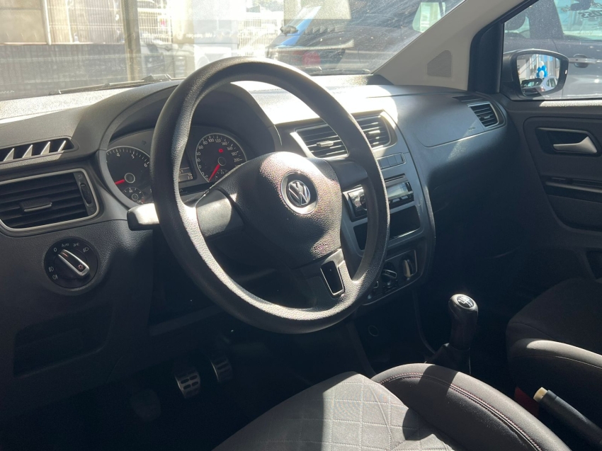 volkswagen spacefox 1.6 mi highline 8v flex 4p manual gasolina 2014