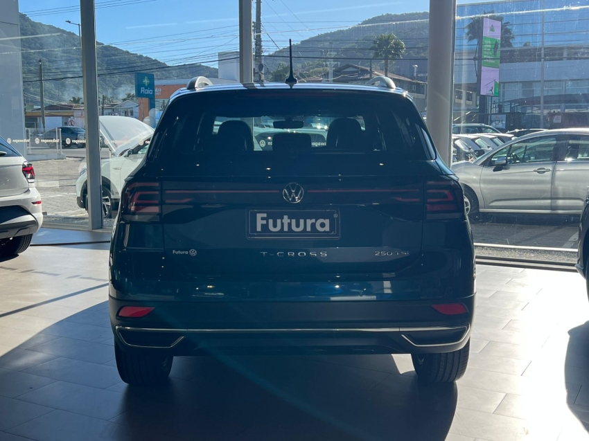 volkswagen t-cross 1.4 250 tsi total flex highline automatico gasolina 4p 2022