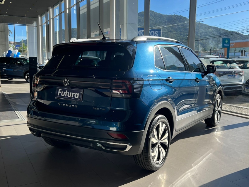 volkswagen t-cross 1.4 250 tsi total flex highline automatico gasolina 4p 2022