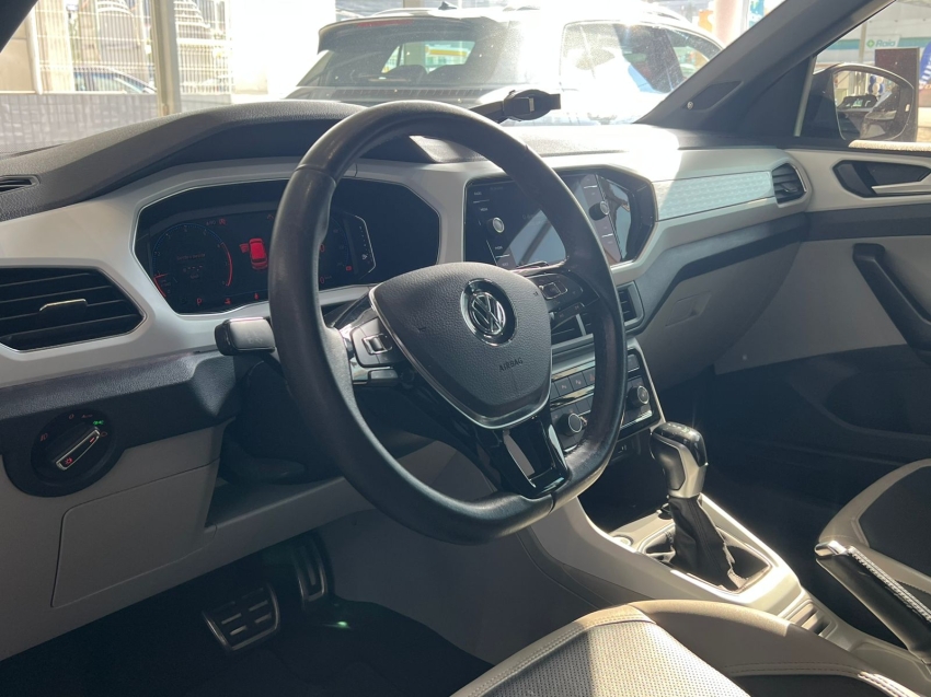 volkswagen t-cross 1.4 250 tsi total flex highline automatico gasolina 4p 2020