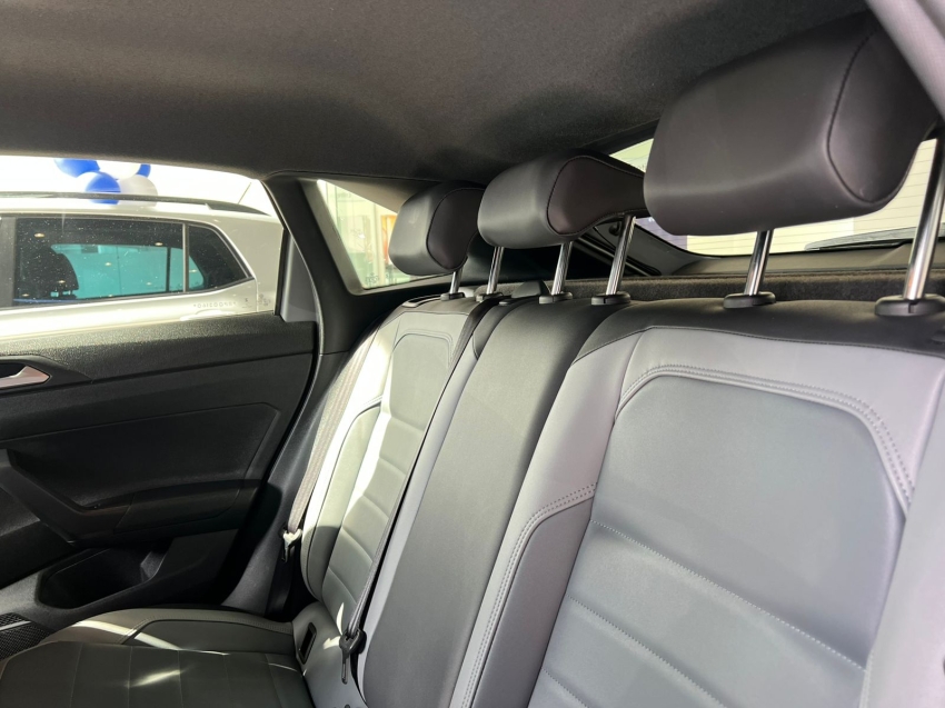 volkswagen nivus 1.0 200 tsi total flex highline automatico gasolina 4p 2024