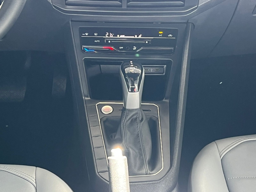volkswagen nivus 1.0 200 tsi total flex highline automatico gasolina 4p 2024