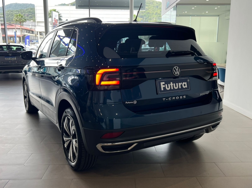 volkswagen t-cross 1.0 200 tsi total flex comfortline automatico gasolina 4p 2023